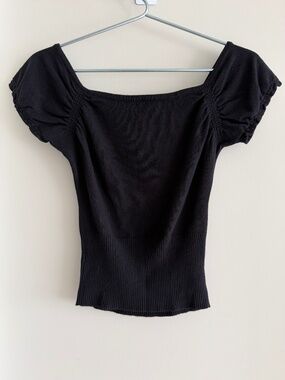 Guess top